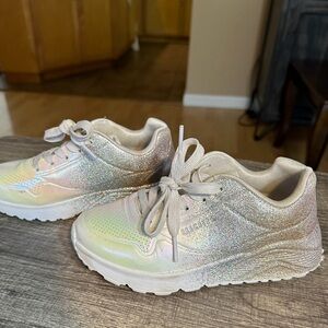 Skechers girls size 1 youth tennis shoes uno lite metallic shimmer